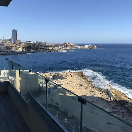 Med Malta De Redin Court * Sliema