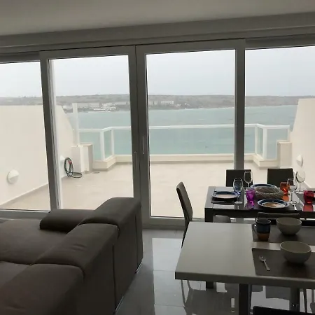 Med Malta De Redin Court Sliema